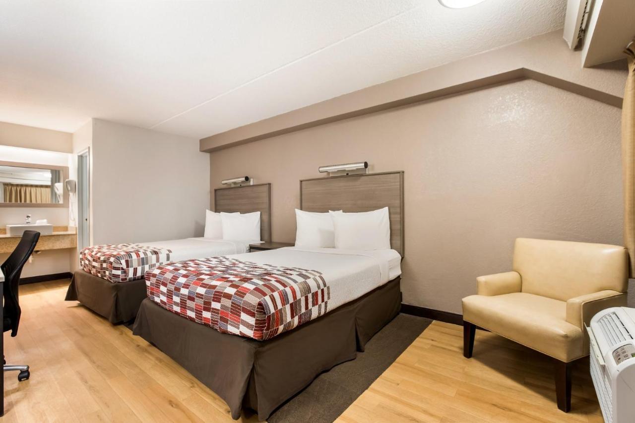 Red Roof Inn Princeton - Ewing Лоренсевилл Экстерьер фото